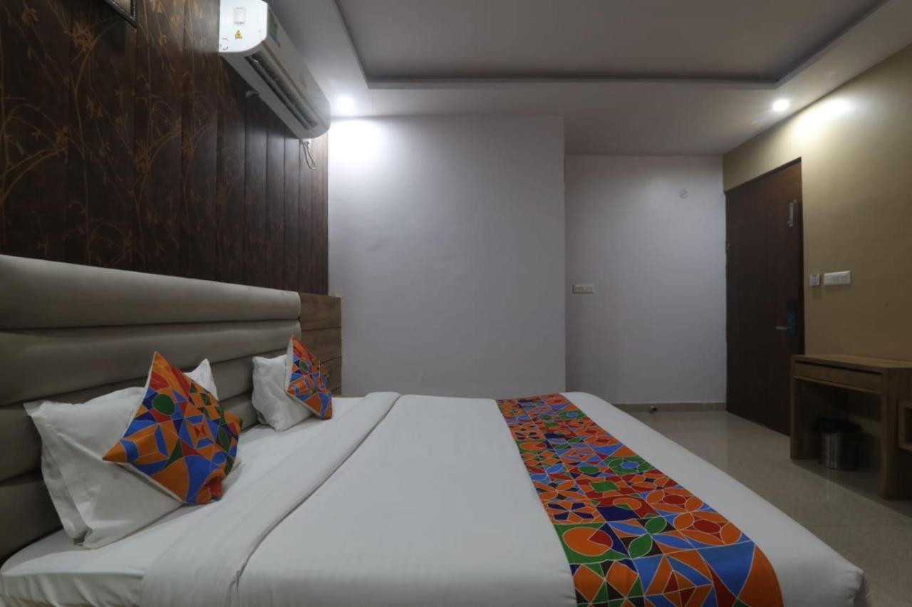 Icyhotels Hl Inn Chinhat 외부 사진