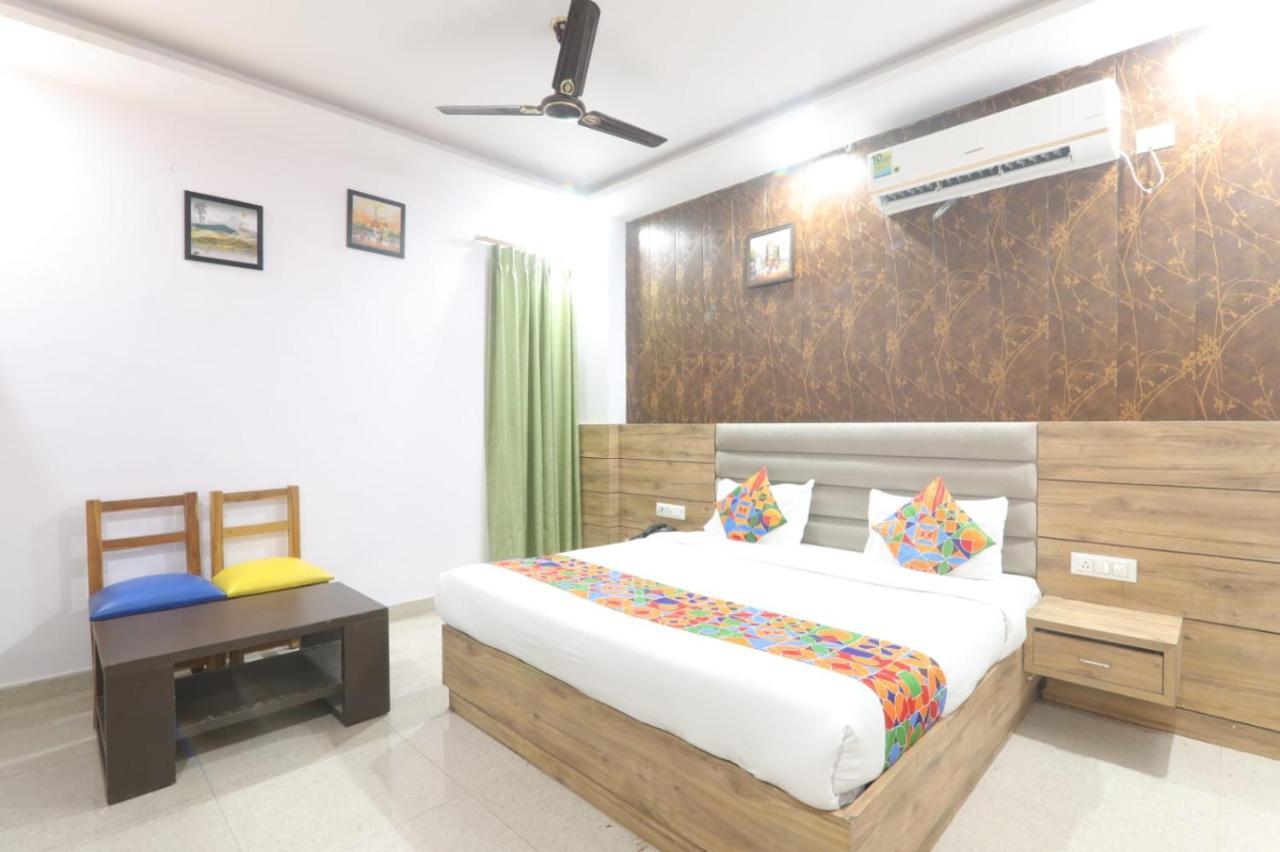 Icyhotels Hl Inn Chinhat 외부 사진