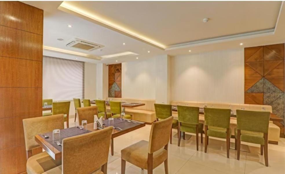 Icyhotels Hl Inn Chinhat 외부 사진